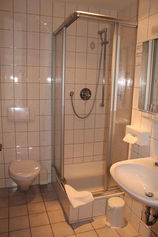 Hotel Anhalt Koethen  Exteriör bild