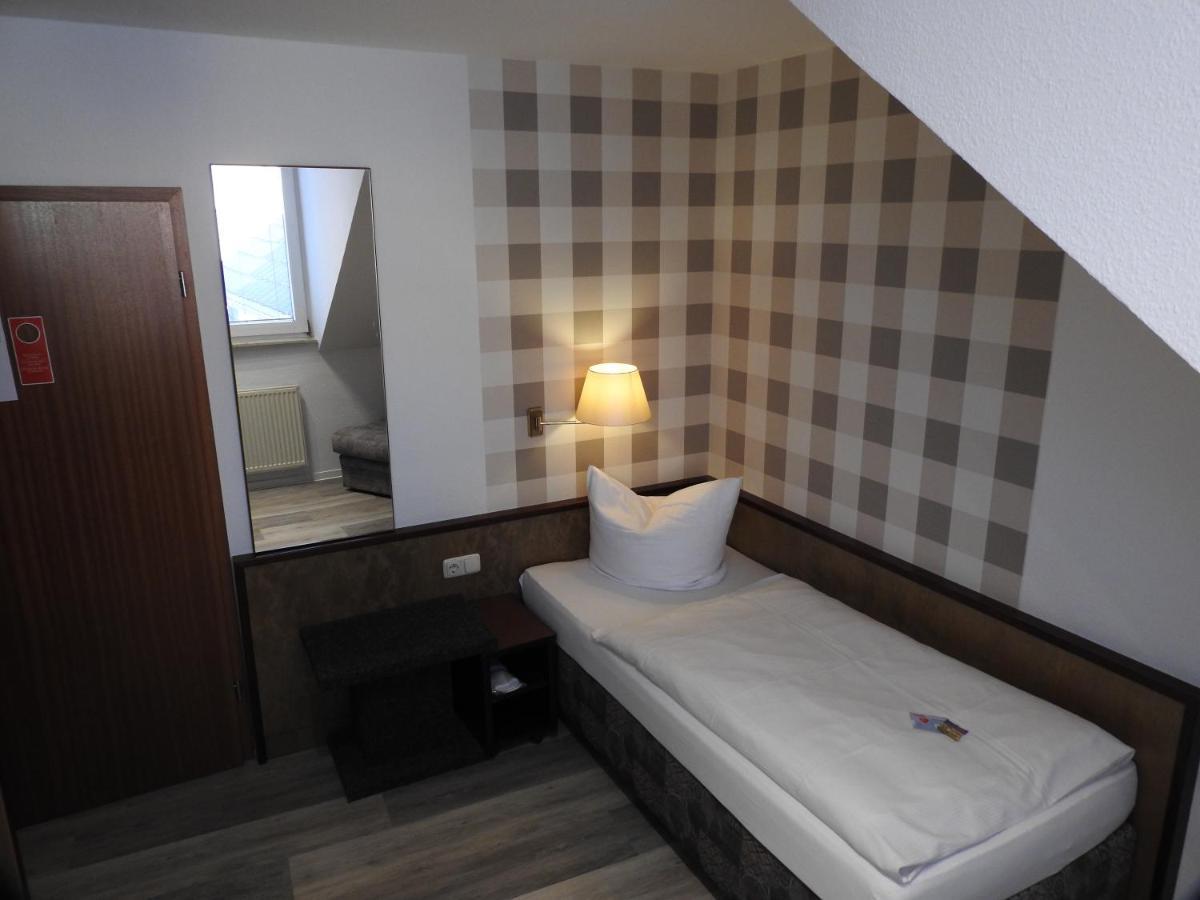 Hotel Anhalt Koethen  Exteriör bild